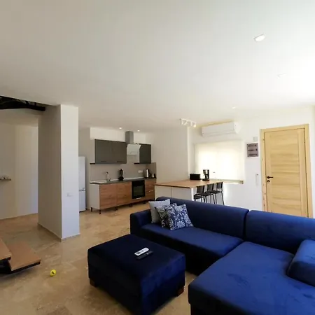 2 Bedroom Modern Holiday In Kalkan *