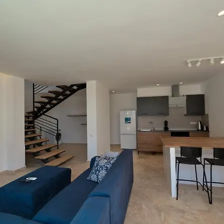 2 Bedroom Modern Holiday In Kalkan *
